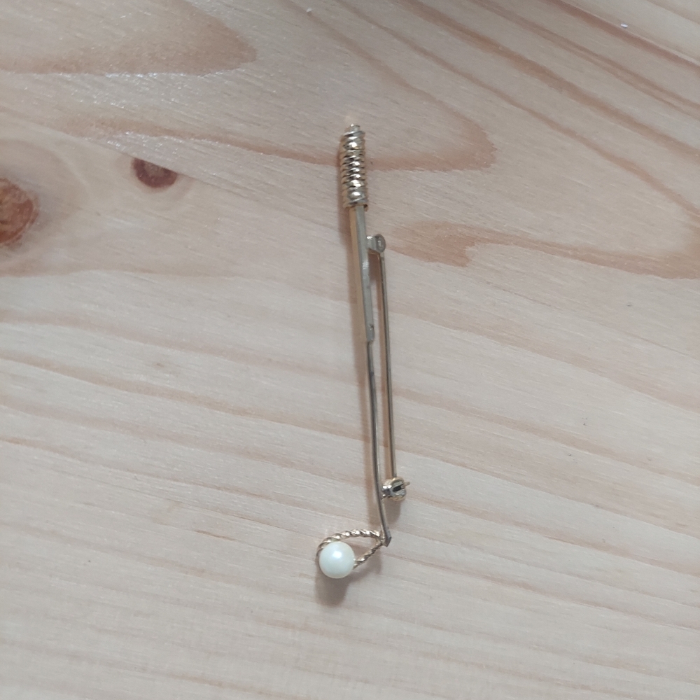 Golf Club Brooch
